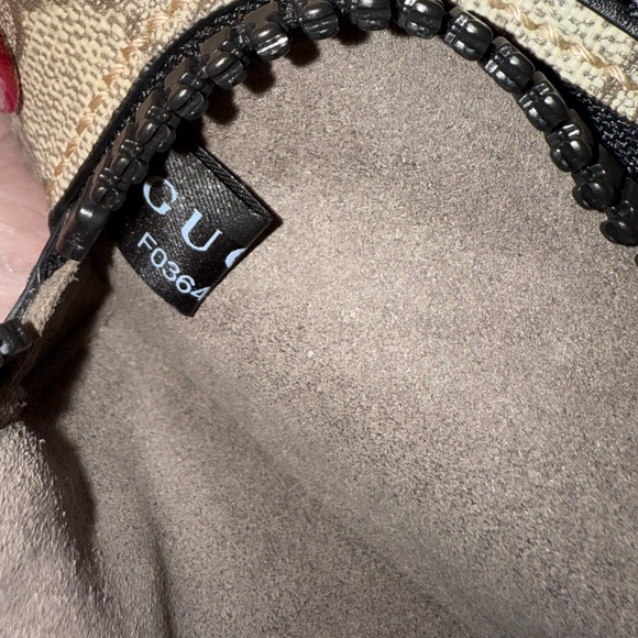 GUCCI 
GG Supreme Monogram Belt Bag - Picture 8 of 8